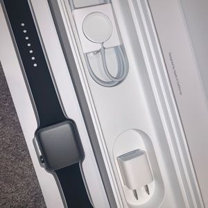 SERIES 3 APPLE WATCH